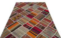 Mehrfarbiger handgewebter Wollteppich mit geometrischem Muster 157x236 cm