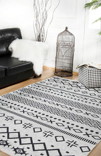 Bohemian Black and White Geometric Pattern Area Rug