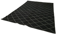 Schwarzer Wollteppich mit weißem geometrischem Muster 221x299 cm