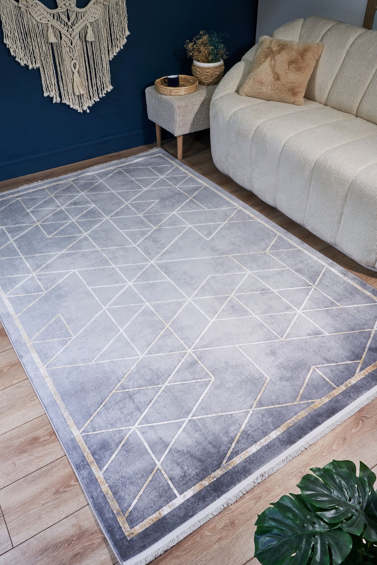 Olvira Gri Bej Geometrik Desenli Modern Makine Halısı