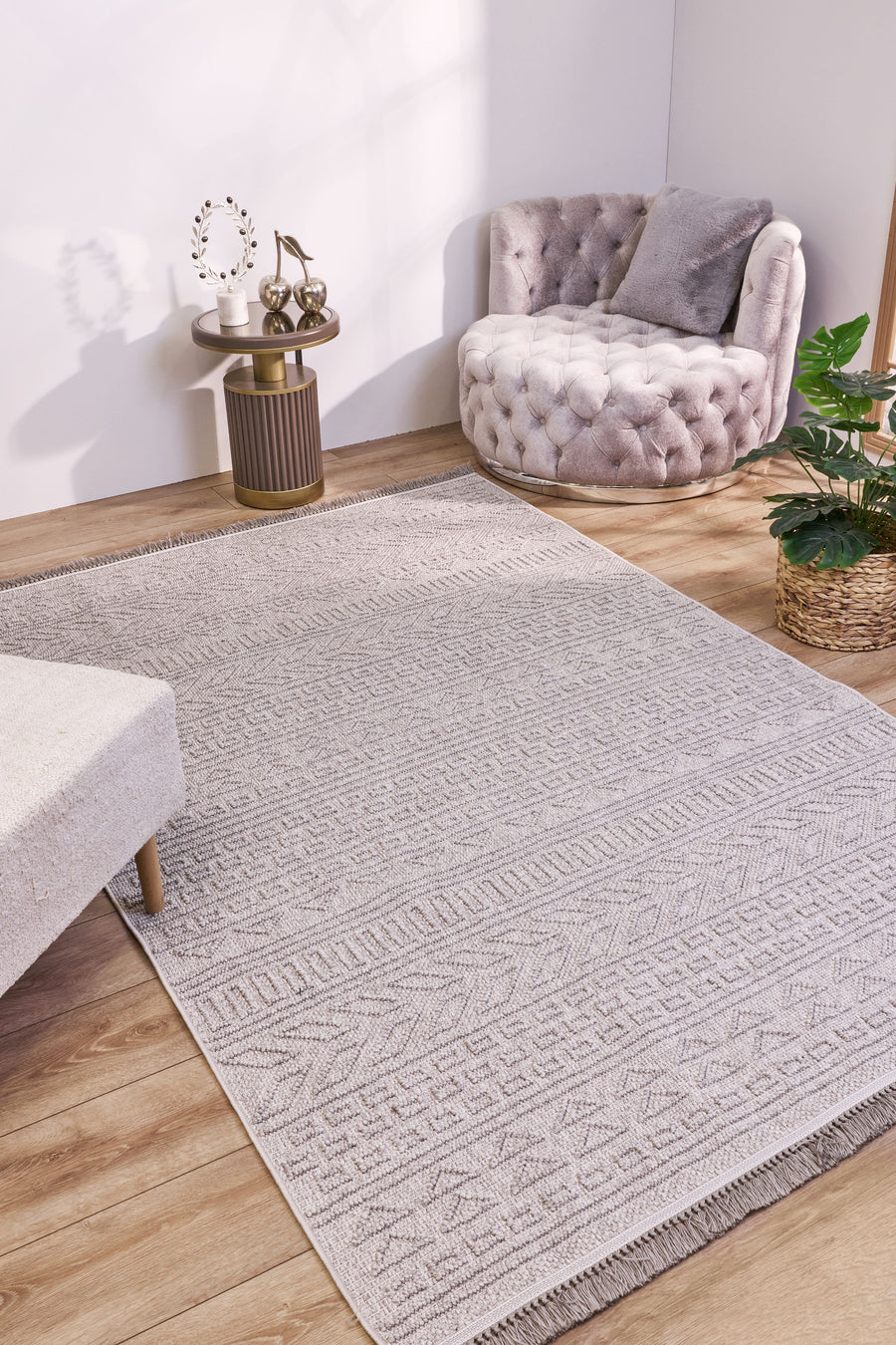 Lunera Gri Beyaz Geometrik Kabartmalı Modern Makine Halısı