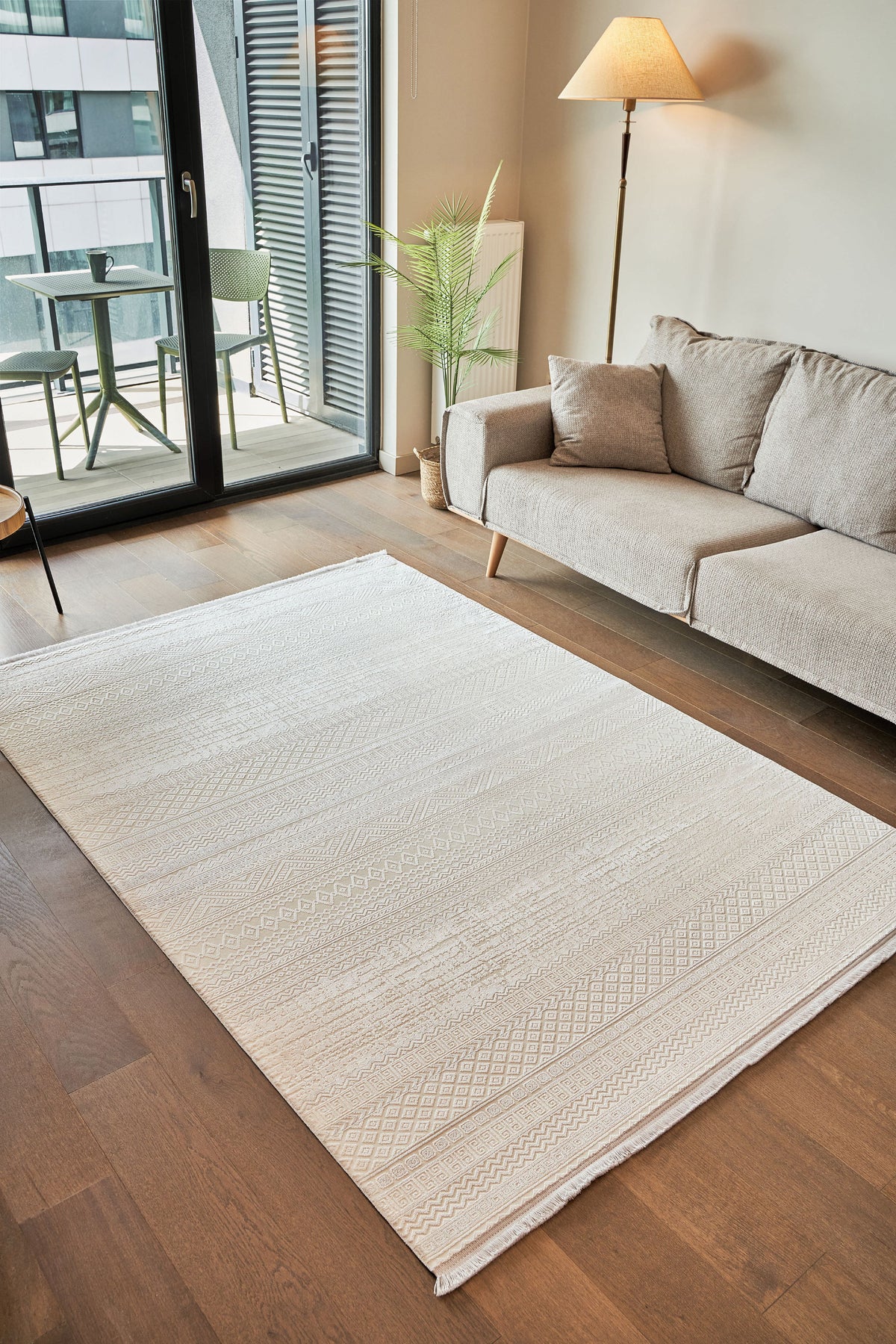Mirelo Bej Ekru Geometrik Kabartmalı Modern Makine Halısı