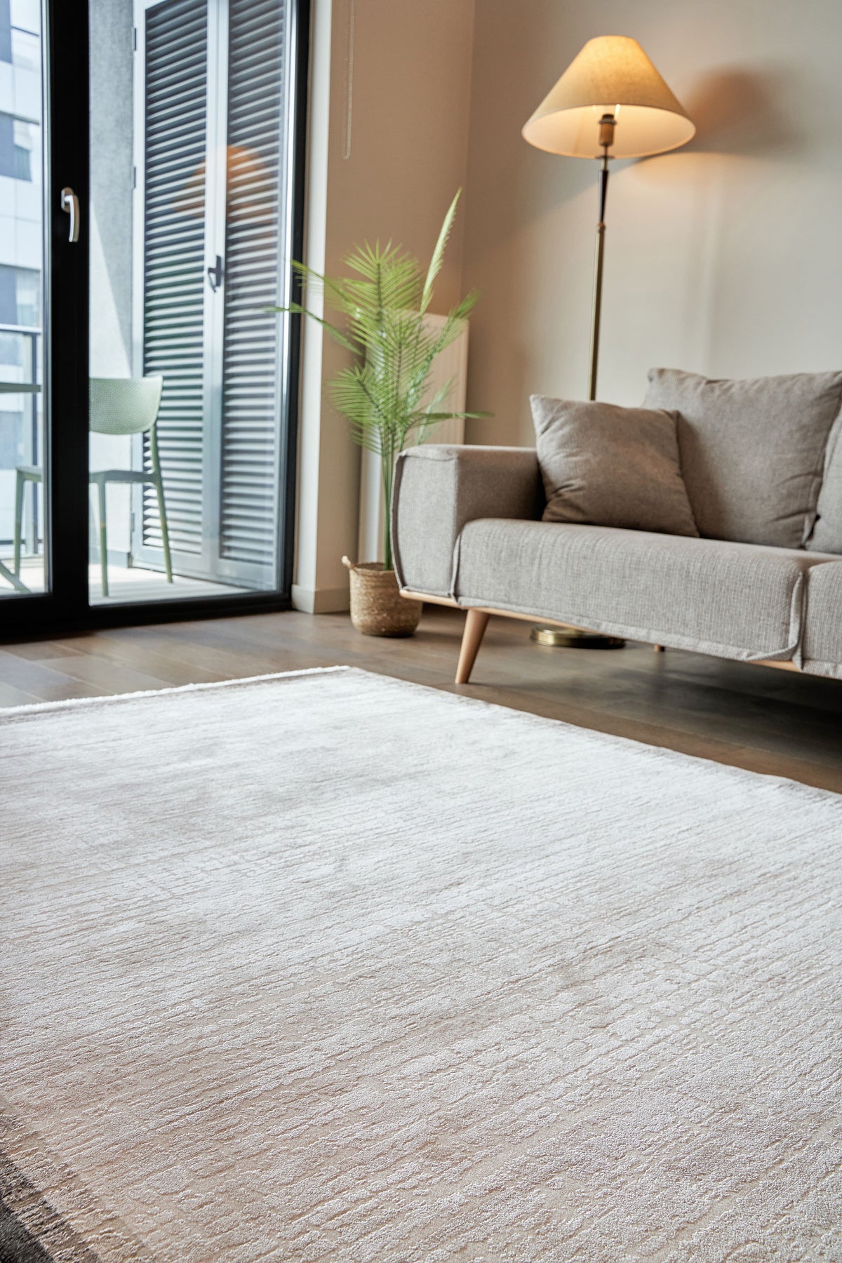 Mirelo Bej Kahverengi Bordurlu Minimalist Modern Makine Halısı