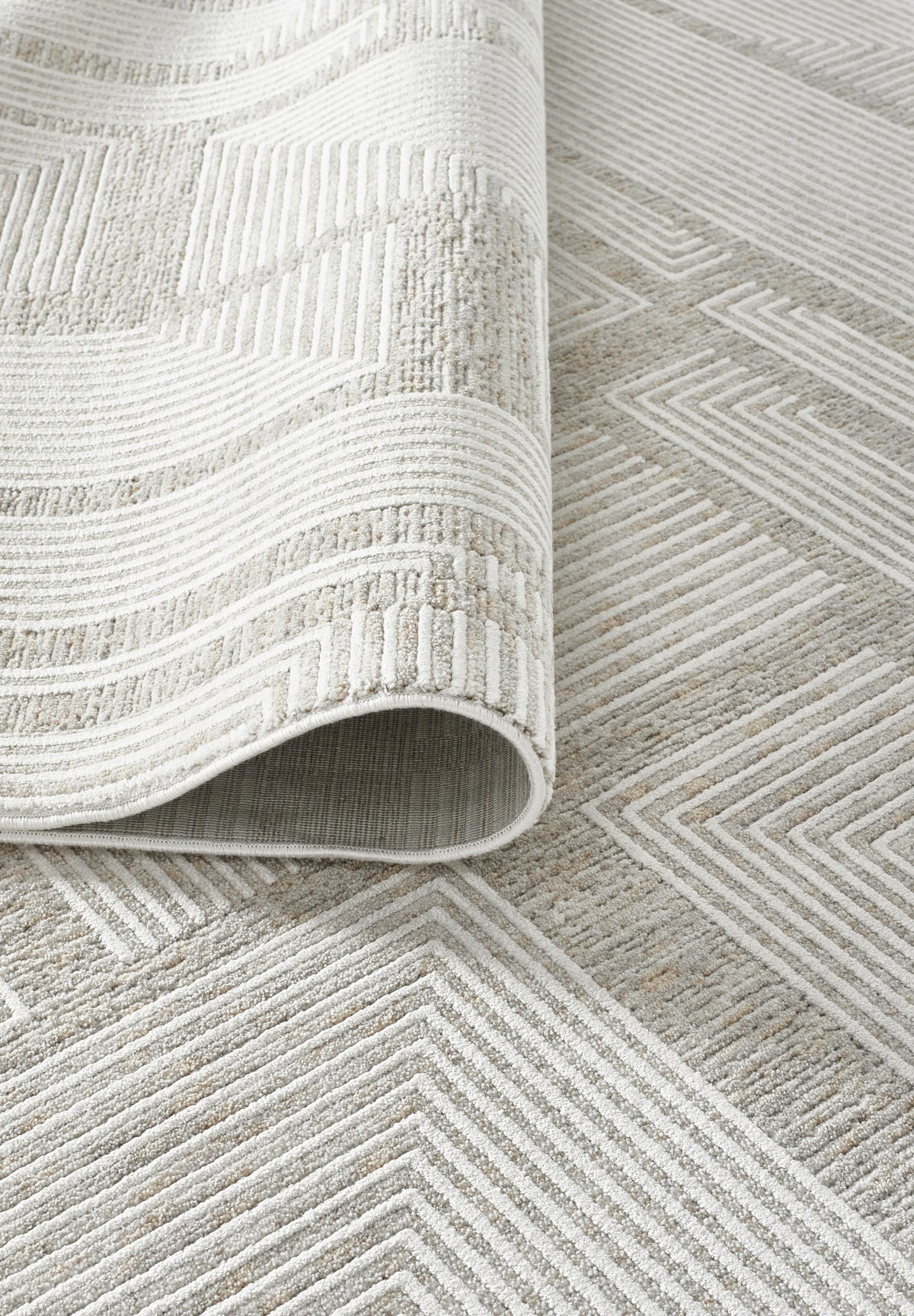 Zelva Bej Modern Geometrik Desenli Makine Halısı – doku yakın çekim