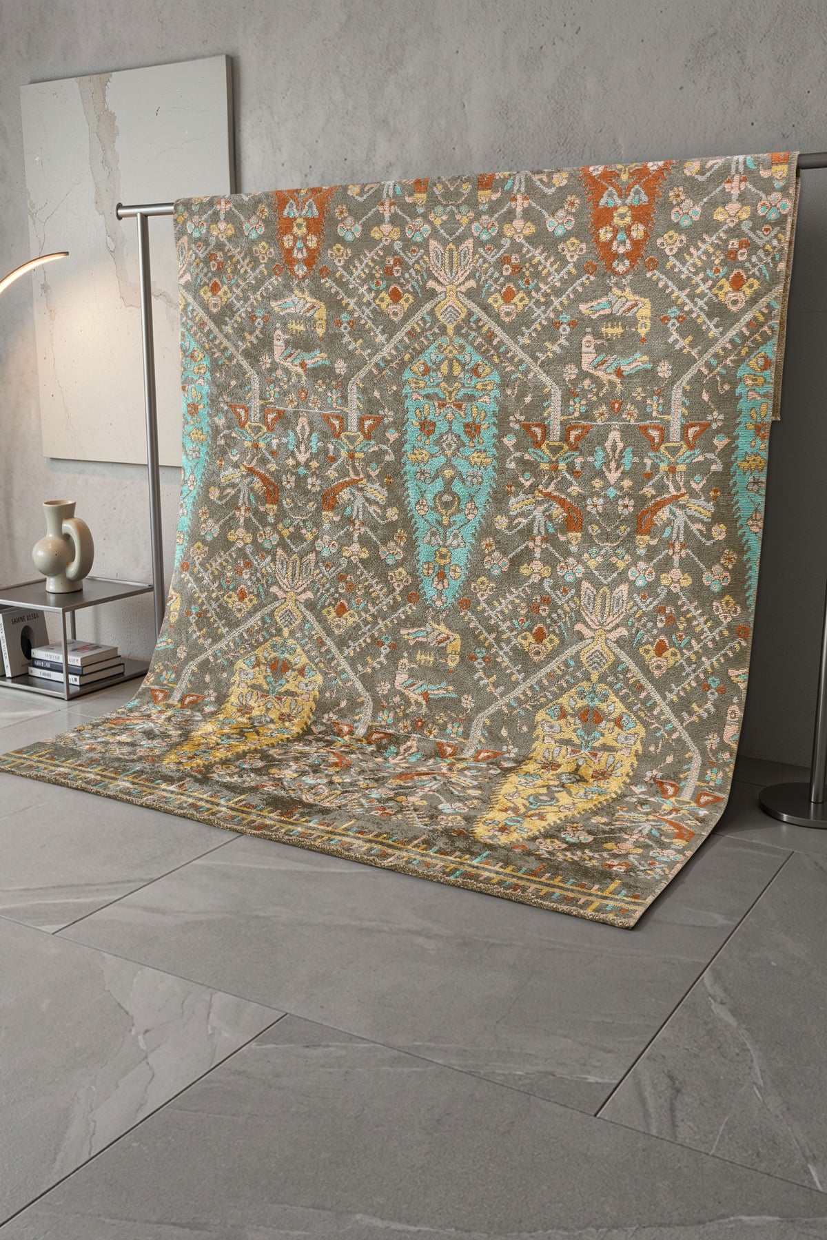 Flura Gri Etnik Geometrik Desenli Makine Halısı