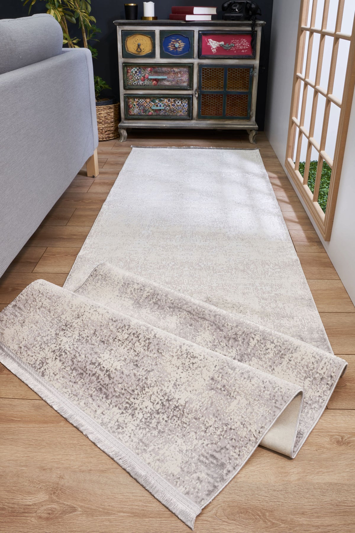 Davela Açık Gri Kum Rengi Soyut Desenli Modern Makine Halısı