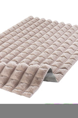 Pivra Pembe Beyaz Geometrik Desenli Modern Makine Halısı