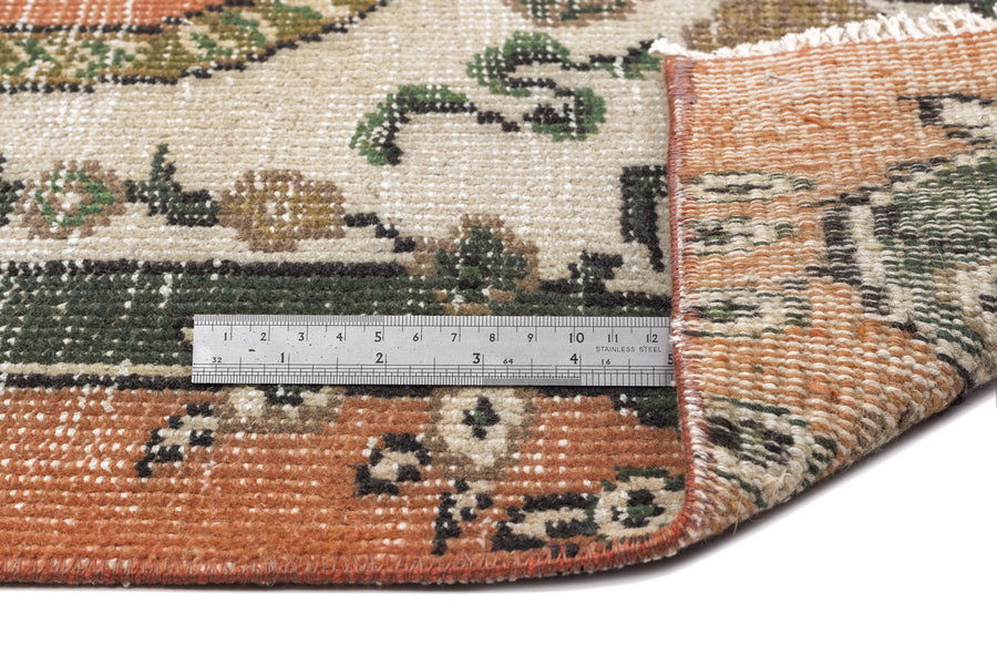 Tirena Turuncu ve Bej Madalyon Desenli El Dokuma Halı 154x261 cm – detay görünümü
