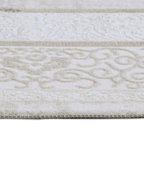 Winter Cream Classic Acrylic Machine Rug