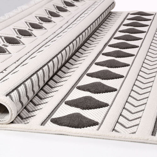 Chloe Gri Geometrik Polyester Makine Halısı