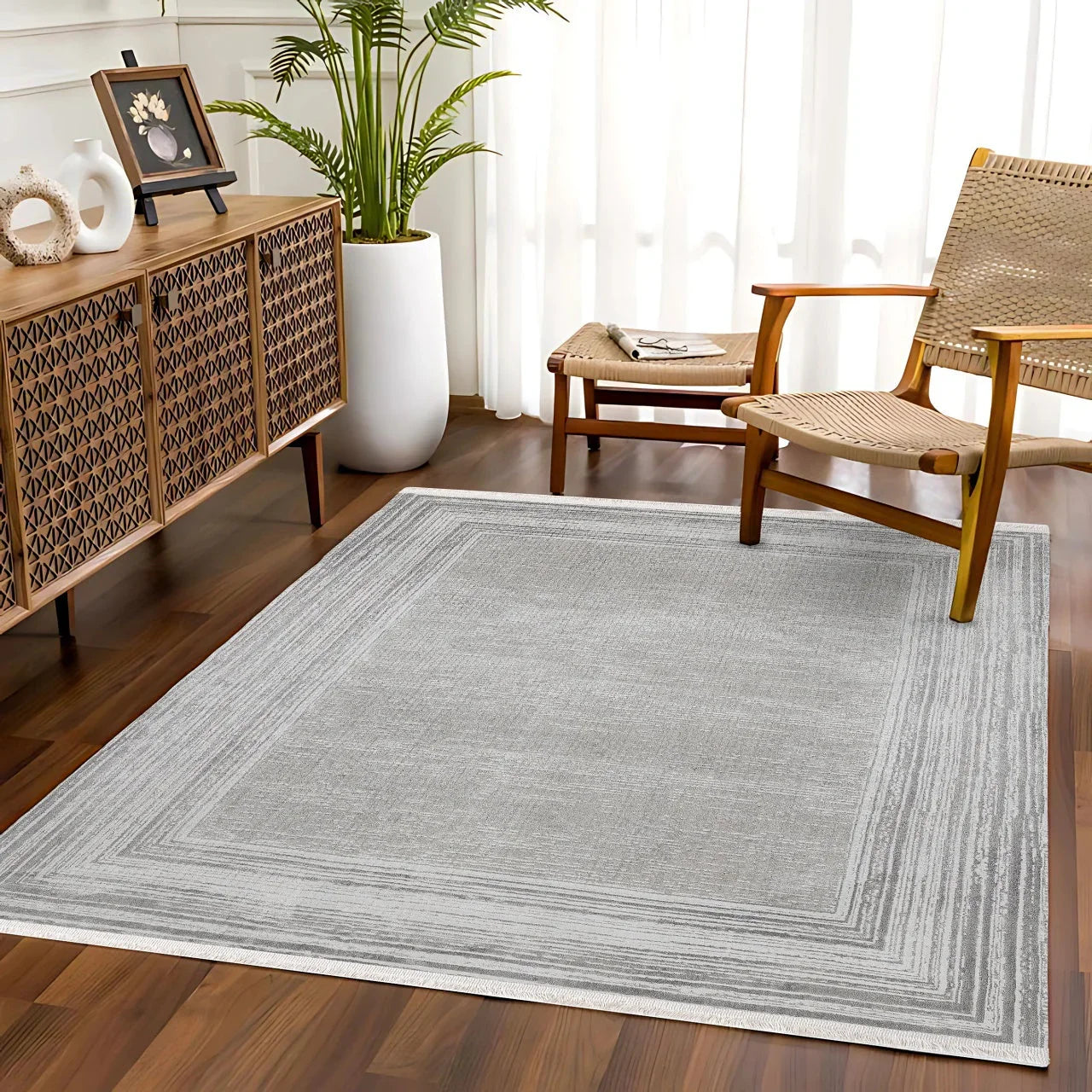 Gri Bordürlü Minimalist Halı - Yıkanabilir - Kaymaz Taban - Pati Dostu
