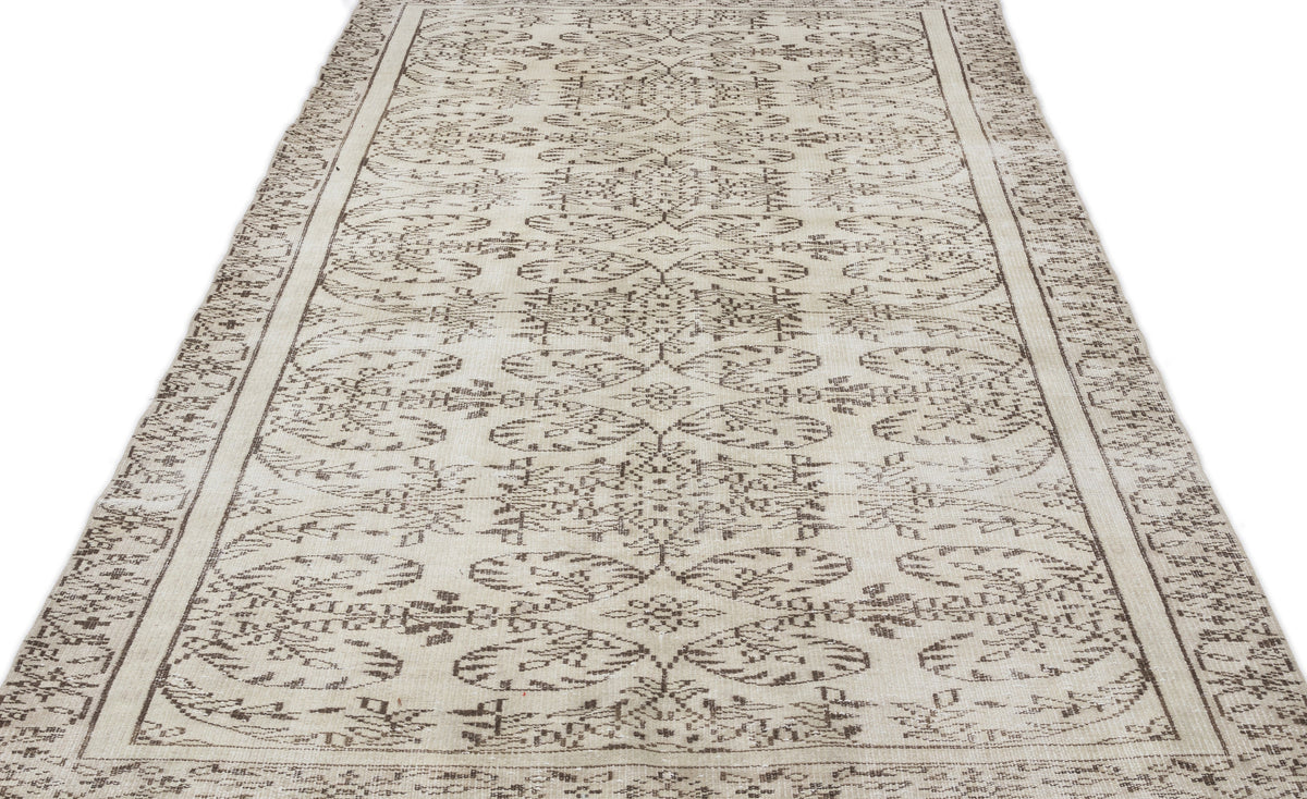 Tirena Bej ve Ekru Çiçek Desenli El Dokuma Halı 162x290 cm – detay görünümü