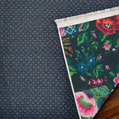 Siyah Çiçekli Modern Etnik Desenli Halı  | Makinada Yıkanabilir | Hav Toz Vermez | Leke Tutmayan | Kaymaz Taban | Dijital Makine Baskı | Salon Yolluk Mutfak Halısı