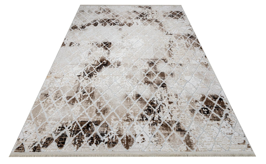 Weißer Teppich mit geometrischem Muster in Braun – im Wohnzimmer