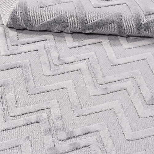 Snowfall Gri Geometrik Polyester Makine Halısı