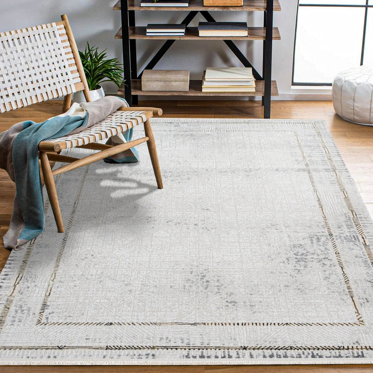 Beyaz Gold Eskitme Geometrik Halı - Yıkanabilir - Kaymaz Taban - Pati Dostu