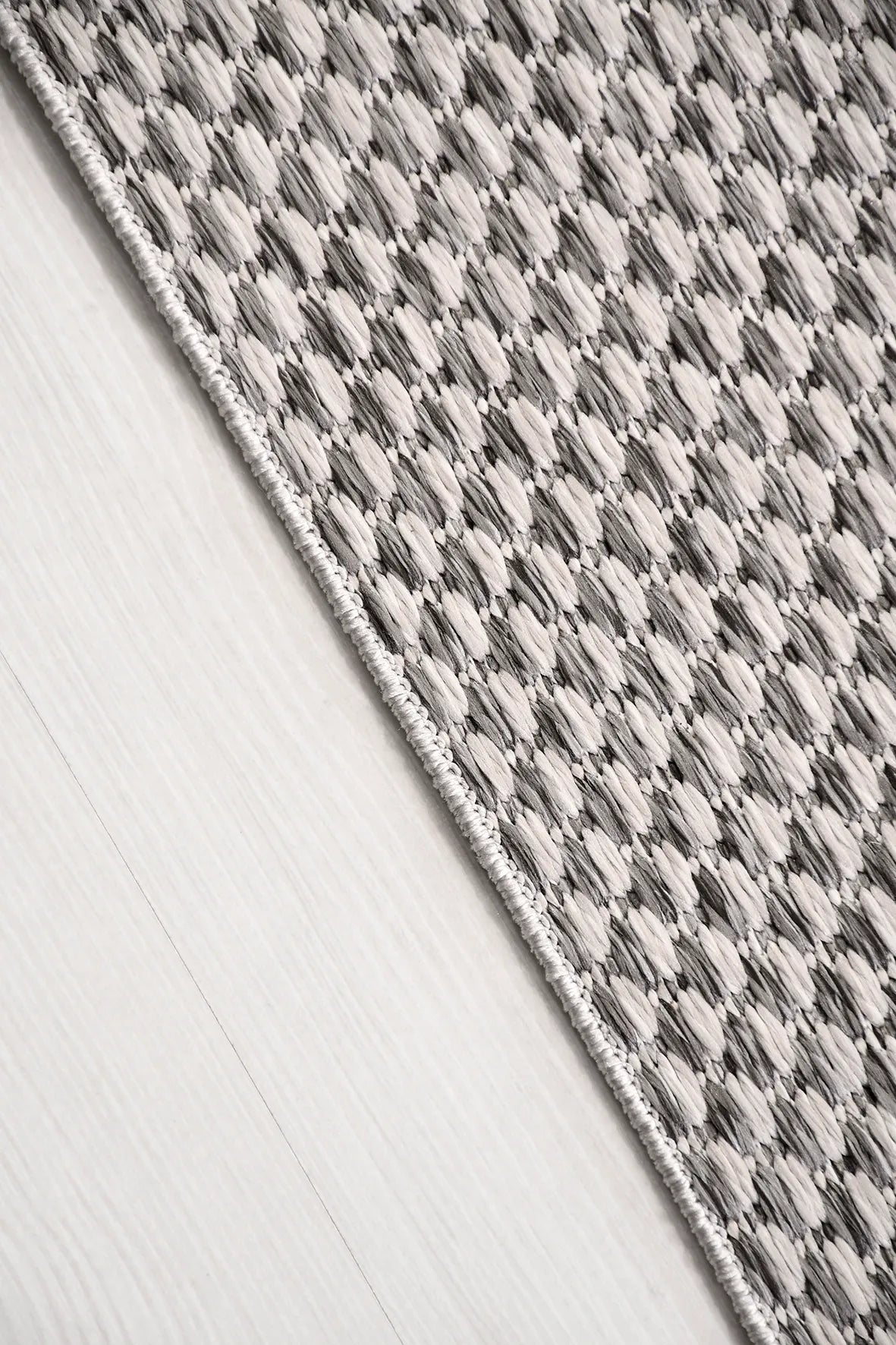 Tanvo Gri Beyaz Geometrik Desenli Modern Halı – genel görünüm