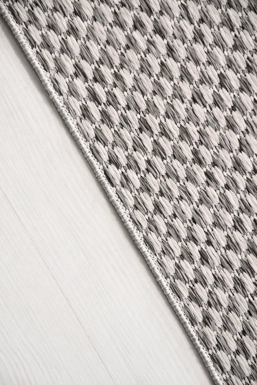 Tanvo Gri Beyaz Geometrik Desenli Modern Halı – genel görünüm