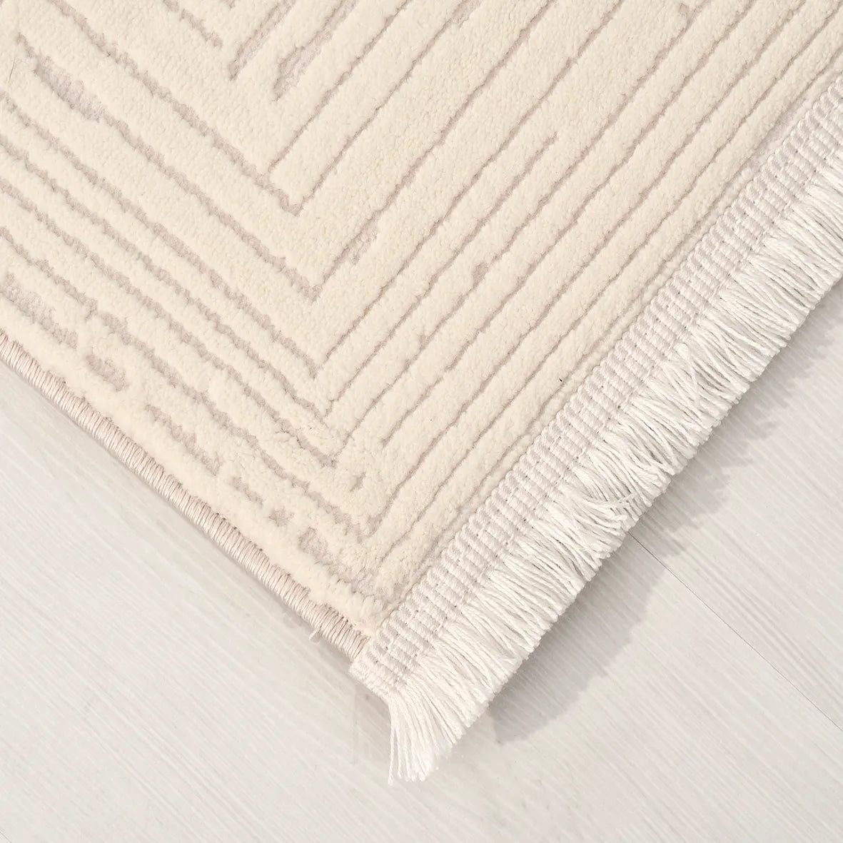 Sivno Koleksiyonu Krem Bej Modern Geometrik Desenli Halı – mekânda kullanım