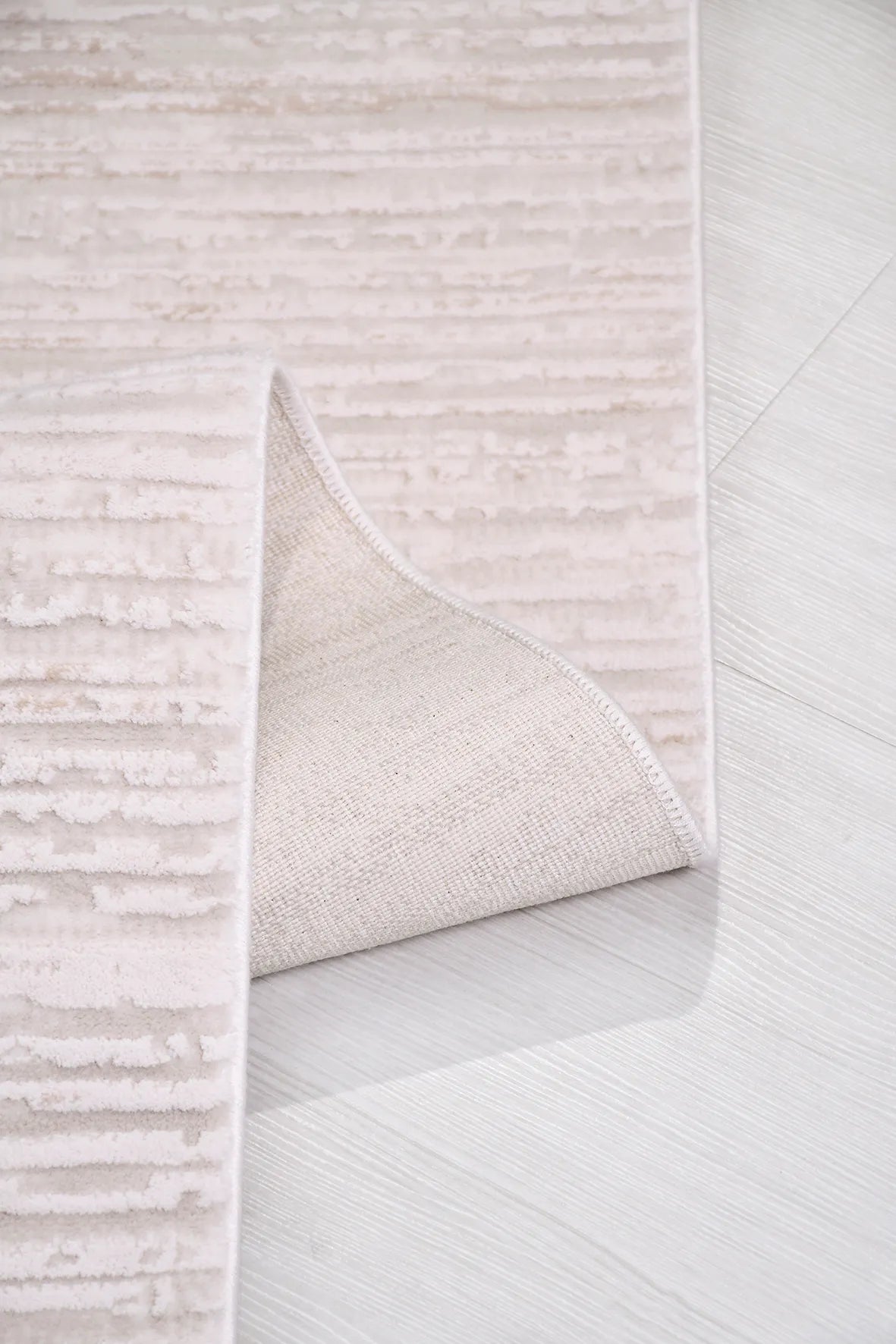 Ronvi Bej Ekru Çizgili Modern Salon Halısı – doku yakın çekim