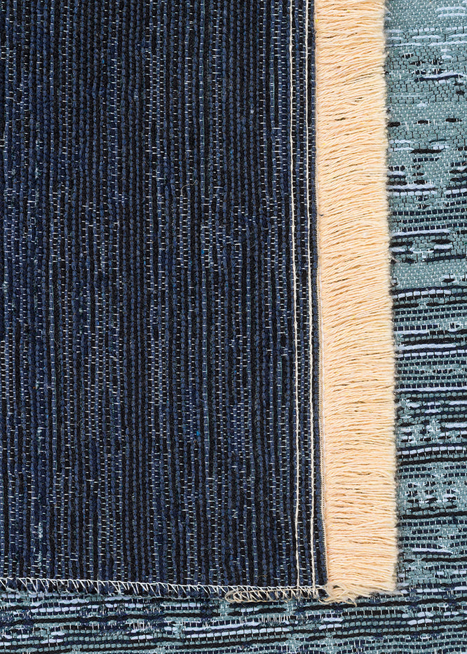 Tasene Lacivert Gri Soyut Desenli Yıkanabilir Modern Kilim – detay görünümü