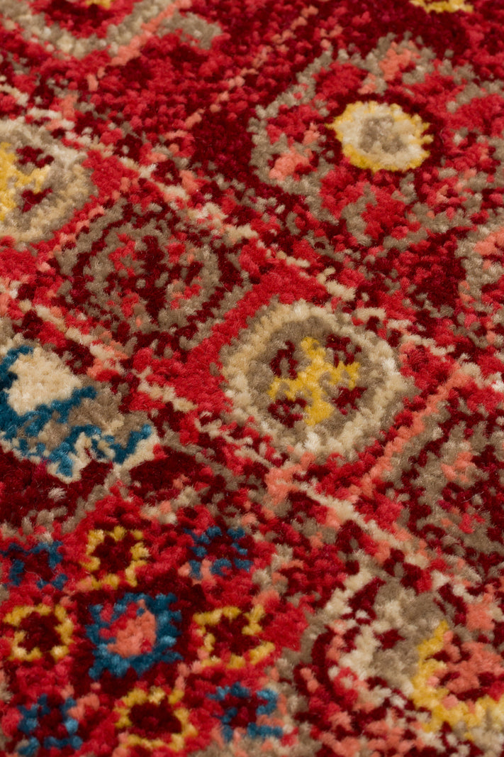 Zevani Kırmızı Bej Geometrik Desenli Klasik Halı – detay görünümü