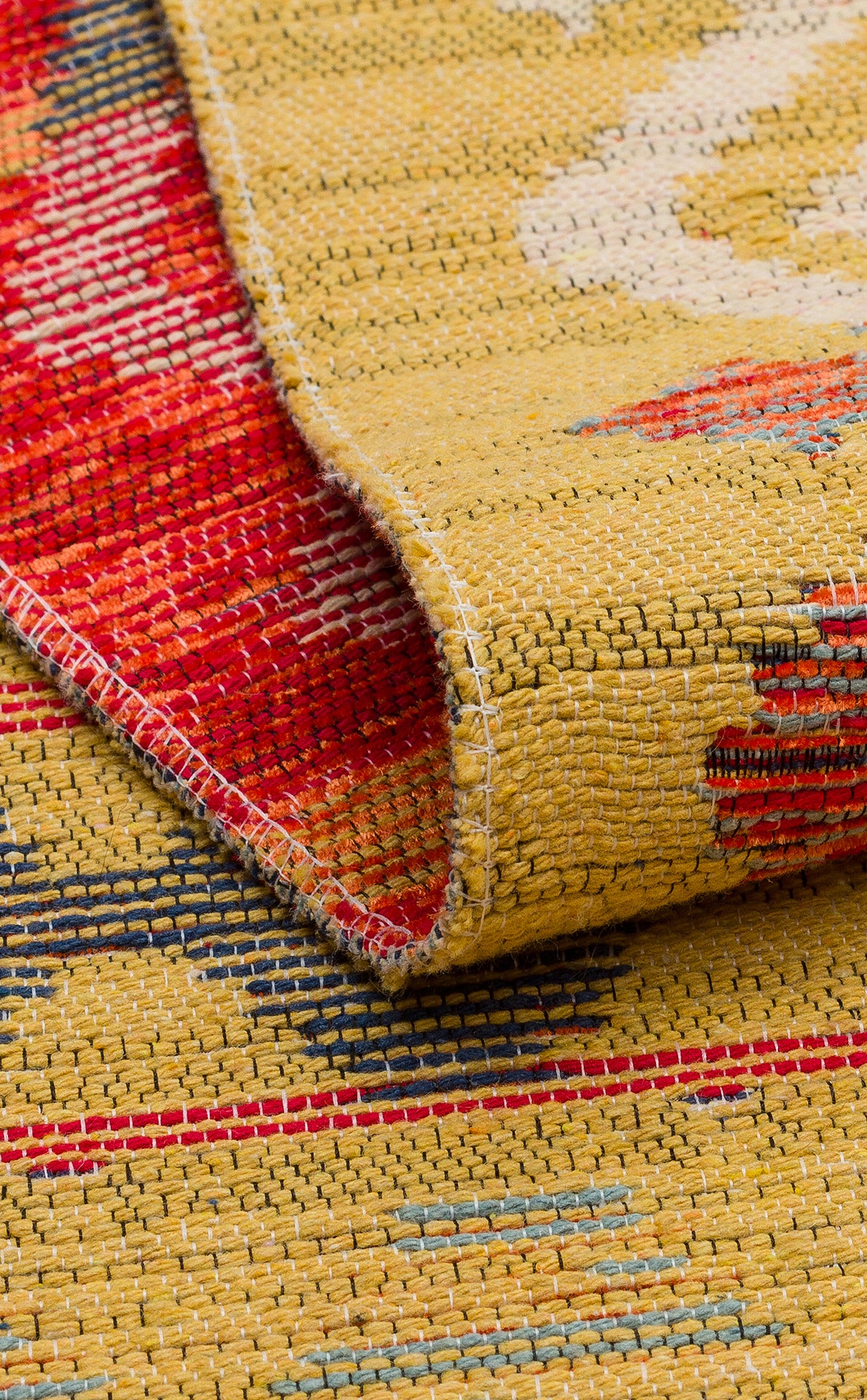 Lerva Çok Renkli Etnik Desenli Yıkanabilir Kilim – arka yüz görünümü