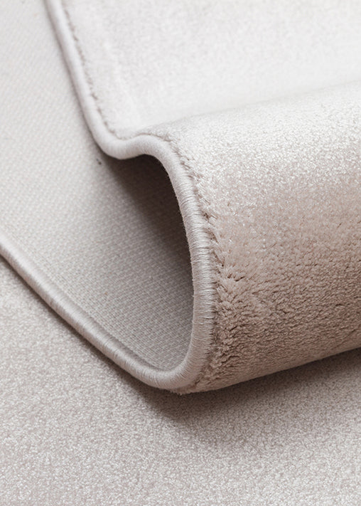 Nisali Bej Siyah Geometrik Modern Viskon Polyester Halı – kenar detayı