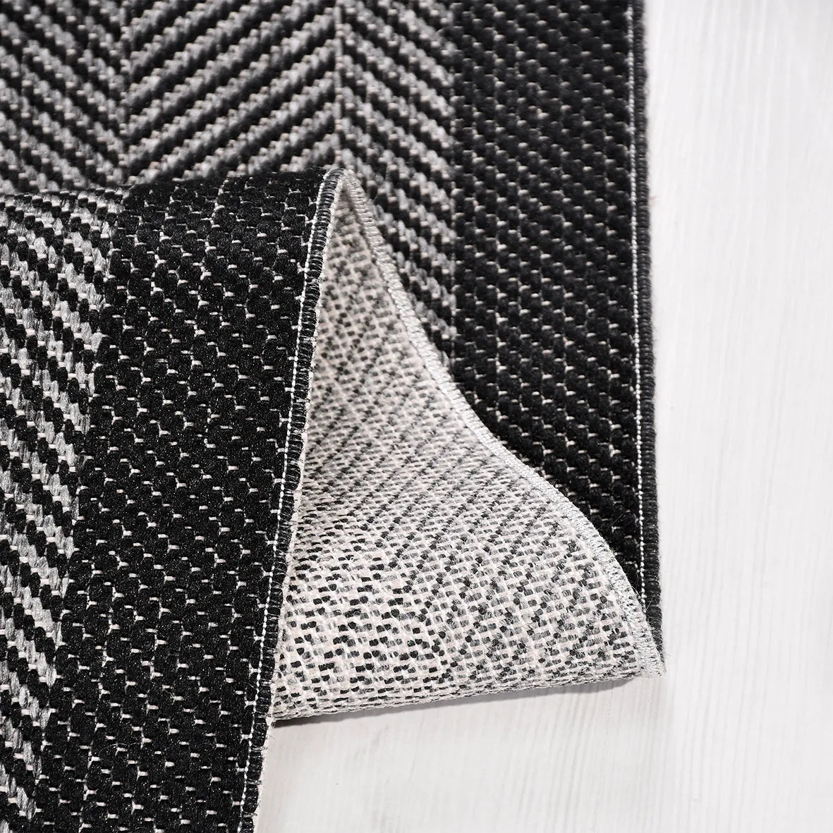 Kaelo Siyah Gri Geometrik Modern Sisal Halı