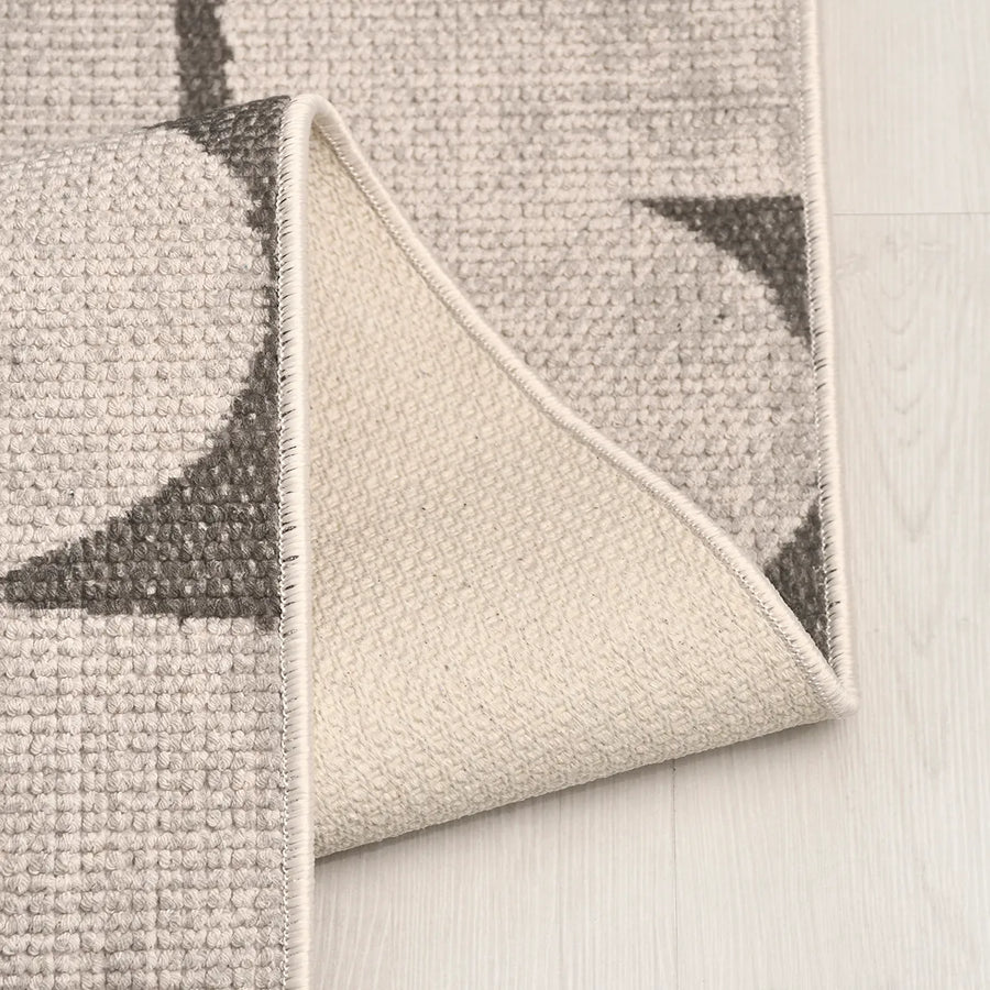 Orvan Gri Beyaz Geometrik Desenli Modern Salon Halısı