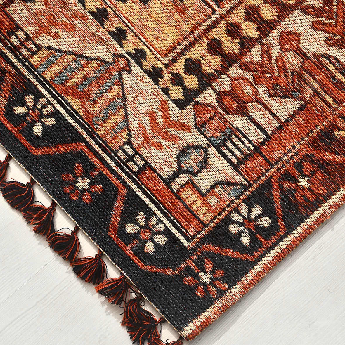 Torgin Etnik Stil Turuncu Lacivert Geometrik Kilim – mekânda kullanım
