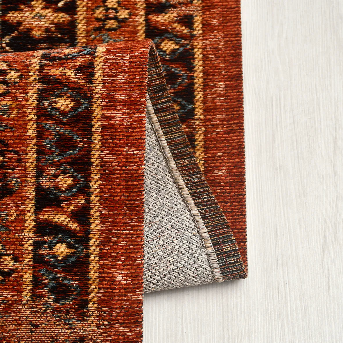 Torgin Kırmızı Lacivert Etnik Yolluk Kilim