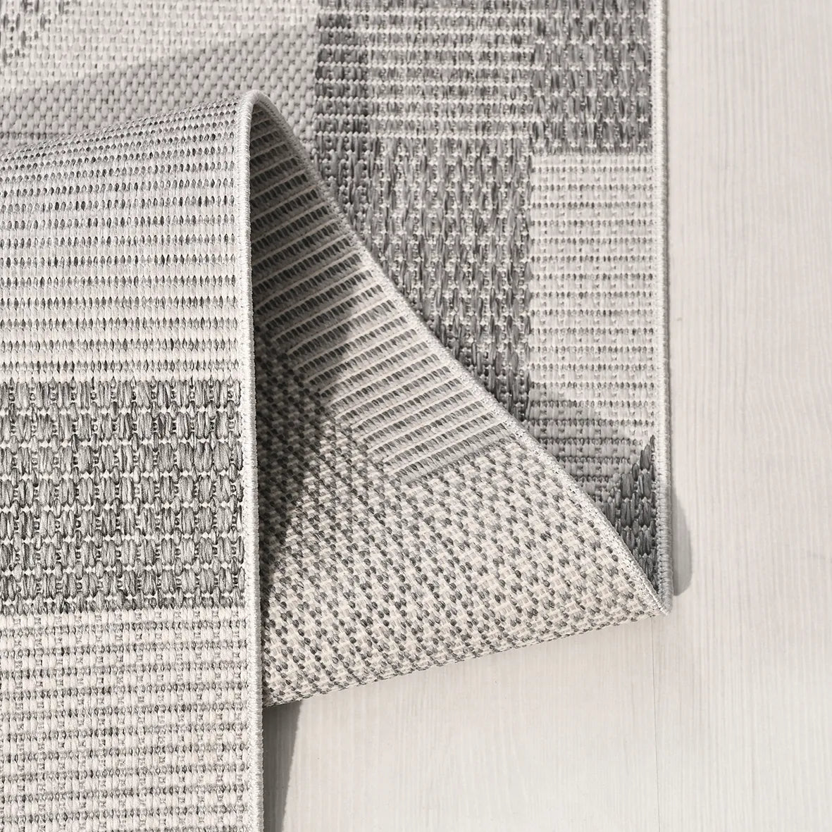 Savro Gri Geometrik Desenli Oturma Odası Makine Halısı