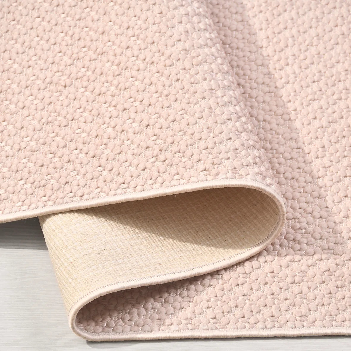 Tesva Pembe Beyaz Modern Oturma Odası Halısı – doku yakın çekim