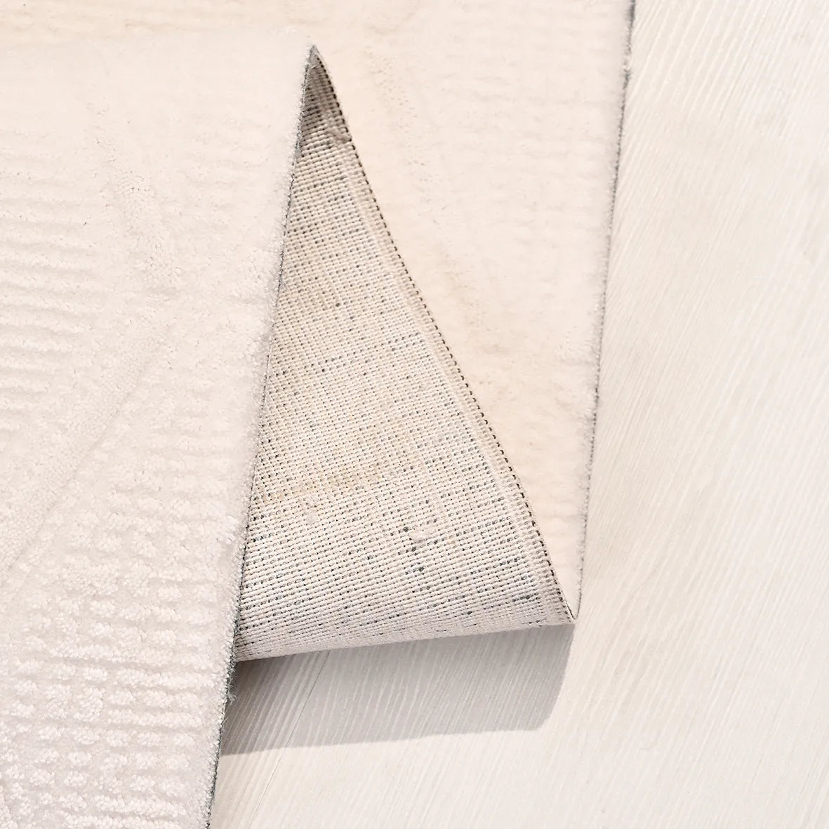 Linek Ekru Beyaz Geometrik Desenli Modern Makine Halısı