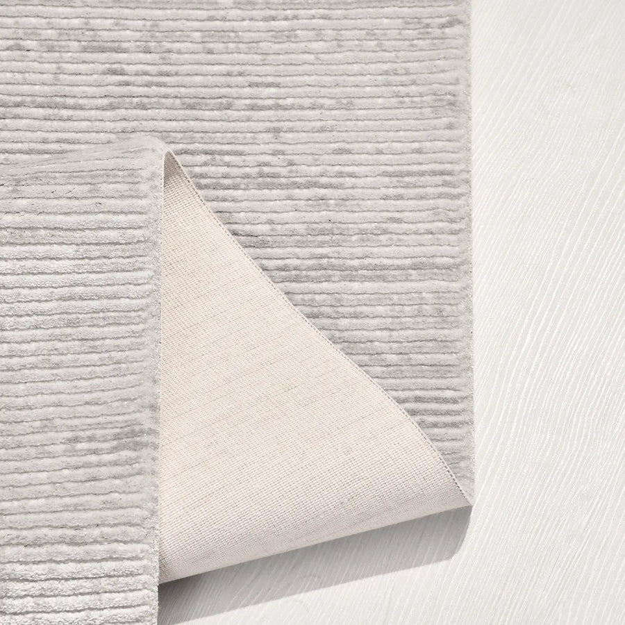 Dunra Gri Beyaz Çizgili Modern Akrilik Halı Kabartmalı Dokulu