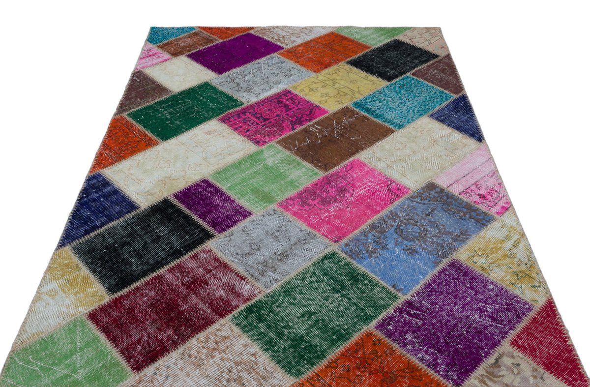 Kilva Çok Renkli ve Beyaz Patchwork Desenli El Dokuma Halı 160x230 cm – detay görünümü