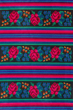 Siyah Çiçekli Modern Etnik Desenli Halı  | Makinada Yıkanabilir | Hav Toz Vermez | Leke Tutmayan | Kaymaz Taban | Dijital Makine Baskı | Salon Yolluk Mutfak Halısı