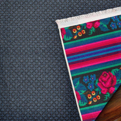 Siyah Çiçekli Modern Etnik Desenli Halı  | Makinada Yıkanabilir | Hav Toz Vermez | Leke Tutmayan | Kaymaz Taban | Dijital Makine Baskı | Salon Yolluk Mutfak Halısı