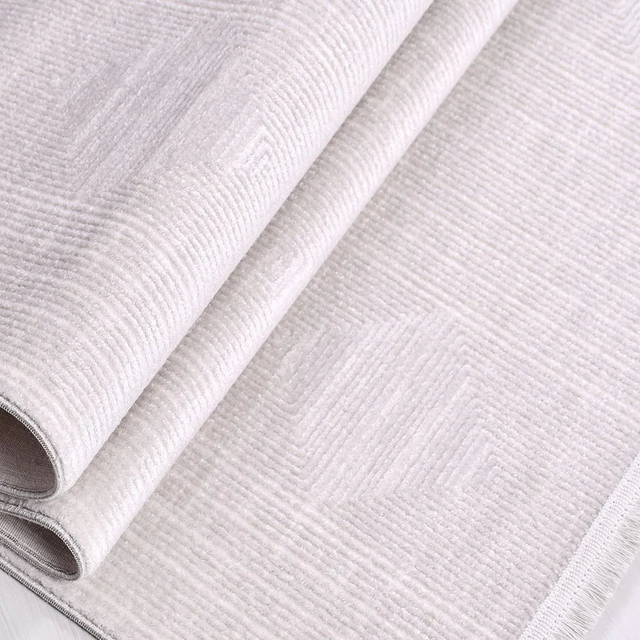 White and Grey Geometric Non-Slip Area Rug – in the living room