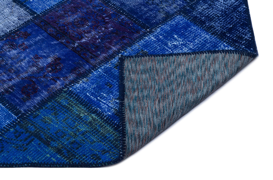 Kilva Mavi ve Lacivert Patchwork Desenli El Dokuma Halı 80x150 cm – detay görünümü