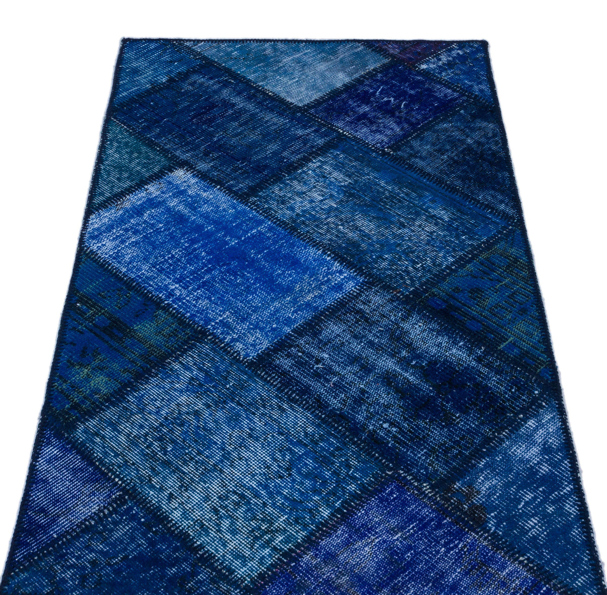 Kilva Mavi ve Lacivert Patchwork Desenli El Dokuma Halı 80x150 cm – detay görünümü