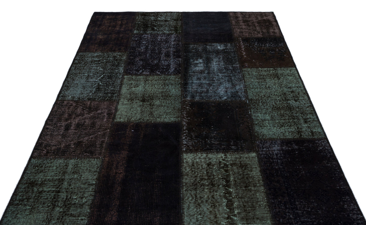 Kilva Siyah ve Lacivert Patchwork Desenli El Dokuma Halı 160x230 cm – detay görünümü