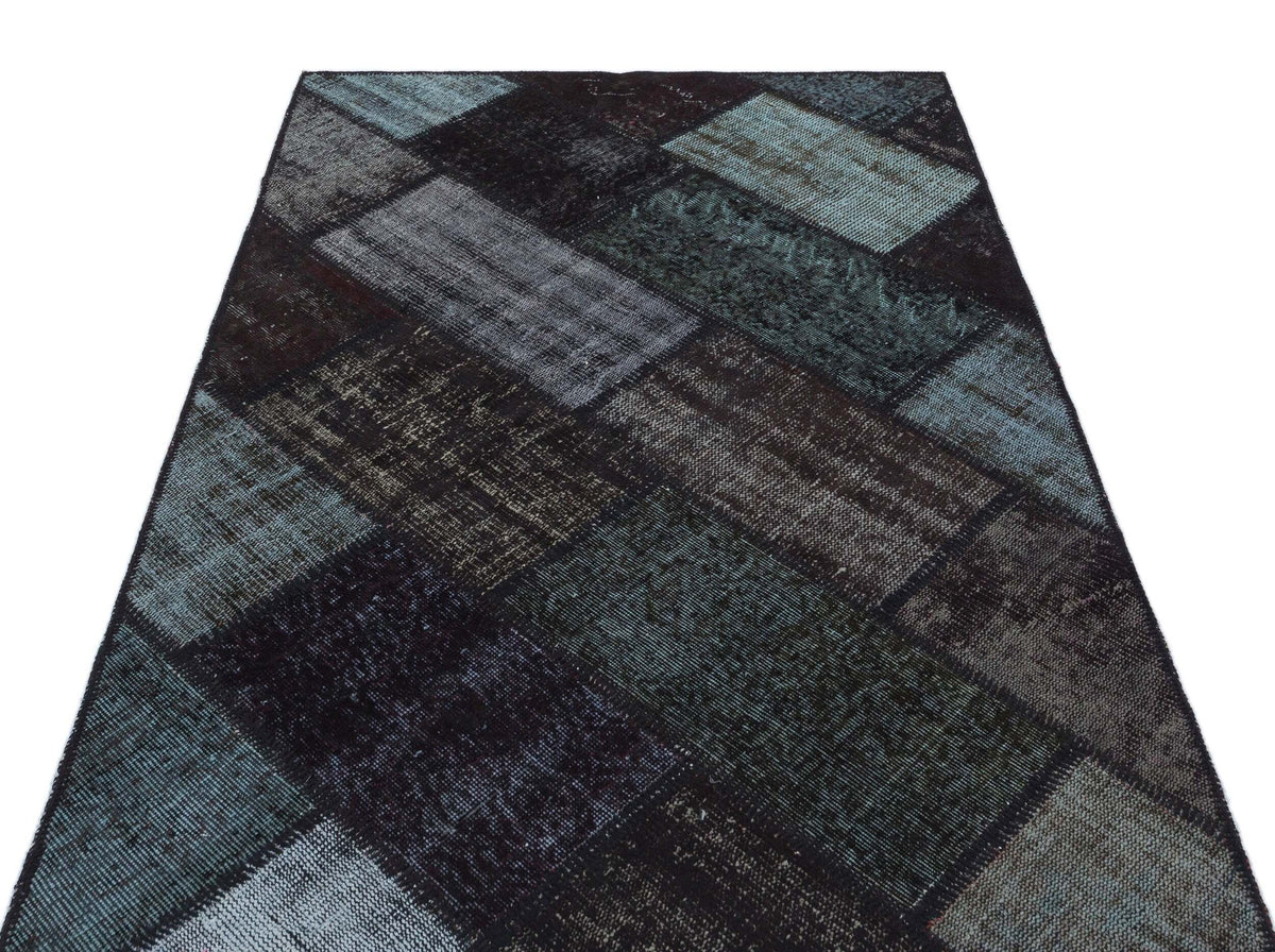 Kilva Siyah ve Gri Patchwork Desenli El Dokuma Halı 120x180 cm – detay görünümü