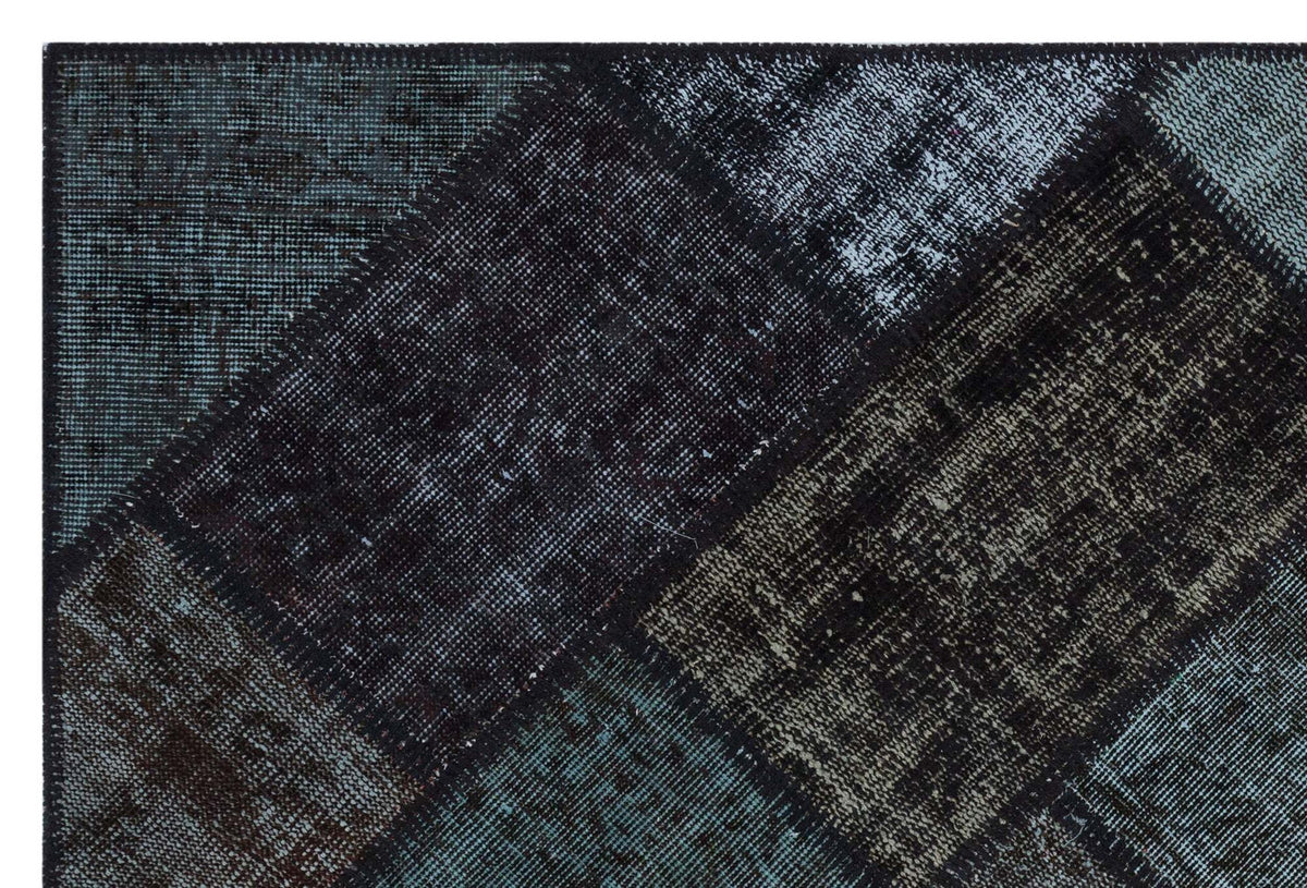 Kilva Siyah ve Antrasit Patchwork Desenli El Dokuma Halı 120x180 cm – detay görünümü