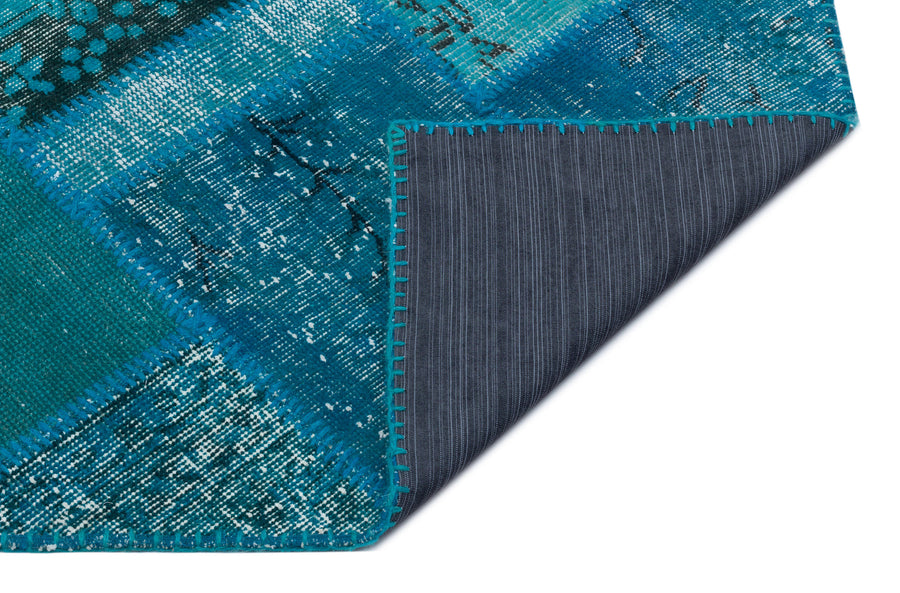 Kilva Turkuaz ve Lacivert Patchwork Desenli El Dokuma Halı 160x230 cm – detay görünümü