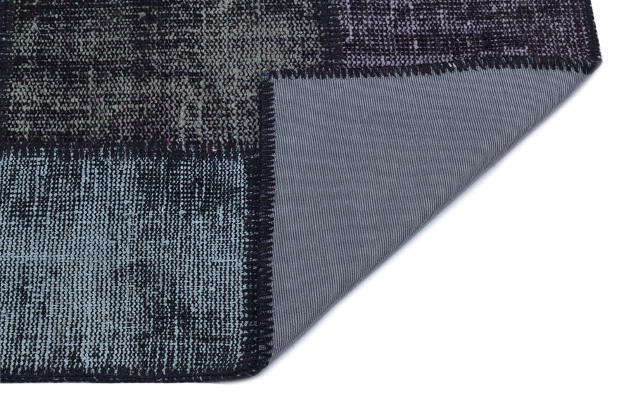 Kilva Siyah ve Antrasit Patchwork Desenli El Dokuma Halı 80x150 cm – detay görünümü