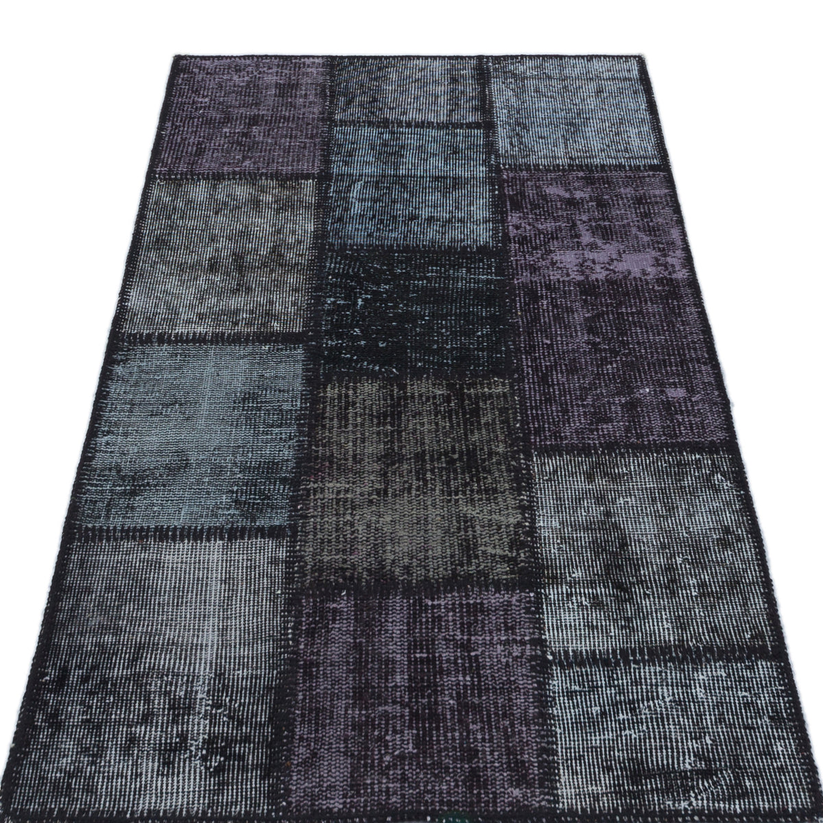 Kilva Siyah ve Antrasit Patchwork Desenli El Dokuma Halı 80x150 cm – detay görünümü