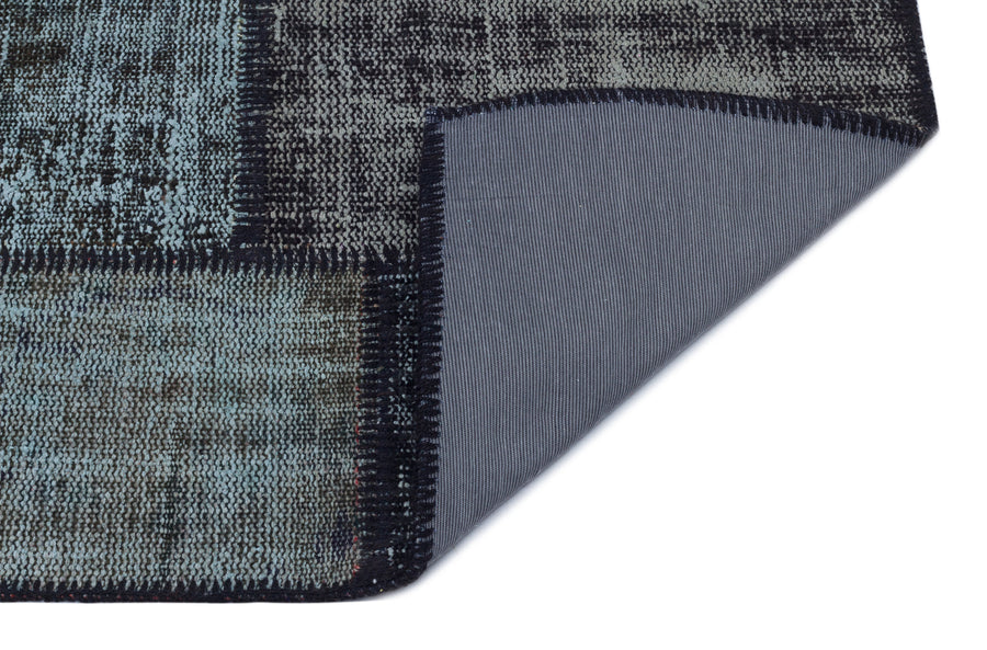 Kilva Siyah ve Gri Patchwork Desenli El Dokuma Halı 80x150 cm – detay görünümü