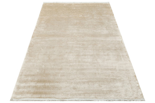 Düz Renk El Emeği ile Özel Tezgahlarda Üretilen Viskon Uşak Halısı